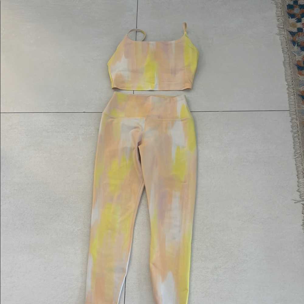 Carbon38 High-Waist Yellow and Cream Leggings & active top